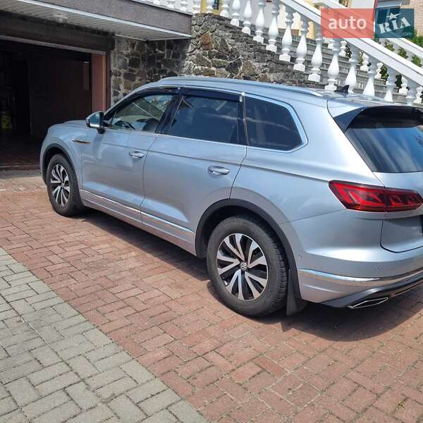 Позашляховик / Кросовер Volkswagen Touareg 2019 в Черкасах фото 2 Позашляховик / Кросовер Volkswagen Touareg 2019 в Черкасах