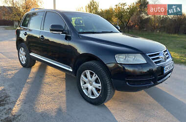 Позашляховик / Кросовер Volkswagen Touareg 2005 в Дніпрі