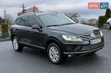 Позашляховик / Кросовер Volkswagen Touareg 2014 в Хмельницькому