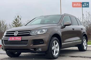 Позашляховик / Кросовер Volkswagen Touareg 2014 в Ужгороді