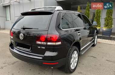 Позашляховик / Кросовер Volkswagen Touareg 2008 в 