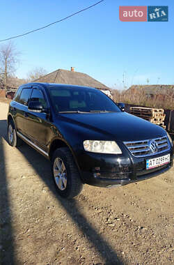 Позашляховик / Кросовер Volkswagen Touareg 2004 в Снятині