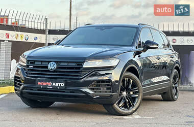 Внедорожник / Кроссовер Volkswagen Touareg 2019 в Киеве