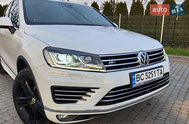 Внедорожник / Кроссовер Volkswagen Touareg 2016 в Львове