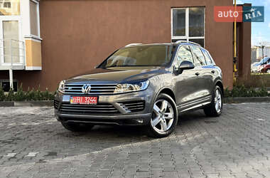 Внедорожник / Кроссовер Volkswagen Touareg 2016 в Киеве