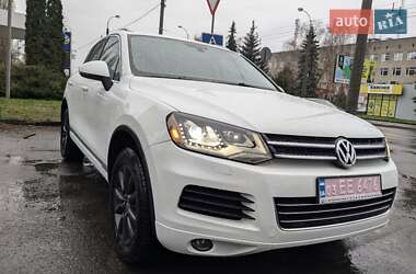 Внедорожник / Кроссовер Volkswagen Touareg 2014 в Ровно