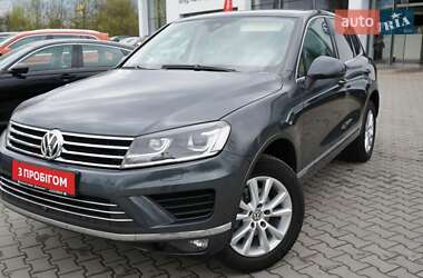 Позашляховик / Кросовер Volkswagen Touareg 2015 в Житомирі