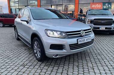 Позашляховик / Кросовер Volkswagen Touareg 2013 в Львові