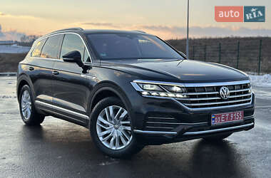 Внедорожник / Кроссовер Volkswagen Touareg 2019 в Ровно