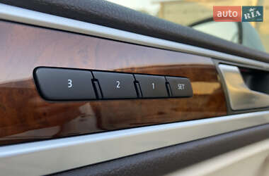Позашляховик / Кросовер Volkswagen Touareg 2014 в 