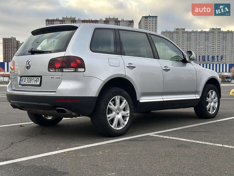 Внедорожник / Кроссовер Volkswagen Touareg 2009 в Киеве