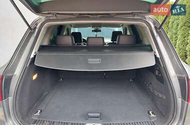 Внедорожник / Кроссовер Volkswagen Touareg 2012 в 