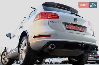 Внедорожник / Кроссовер Volkswagen Touareg 2014 в Дрогобыче