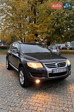 Внедорожник / Кроссовер Volkswagen Touareg 2008 в Черновцах