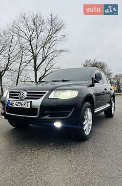 Внедорожник / Кроссовер Volkswagen Touareg 2007 в Могилев-Подольске