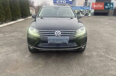 Позашляховик / Кросовер Volkswagen Touareg 2016 в Умані