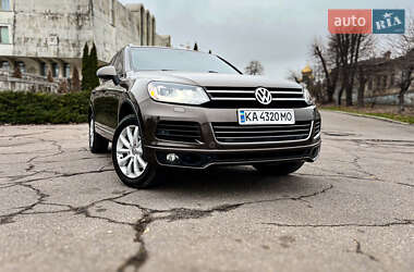 Внедорожник / Кроссовер Volkswagen Touareg 2010 в Черкассах