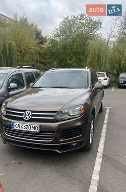 Внедорожник / Кроссовер Volkswagen Touareg 2010 в Черкассах