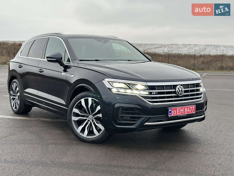 Позашляховик / Кросовер Volkswagen Touareg 2020 в Рівному