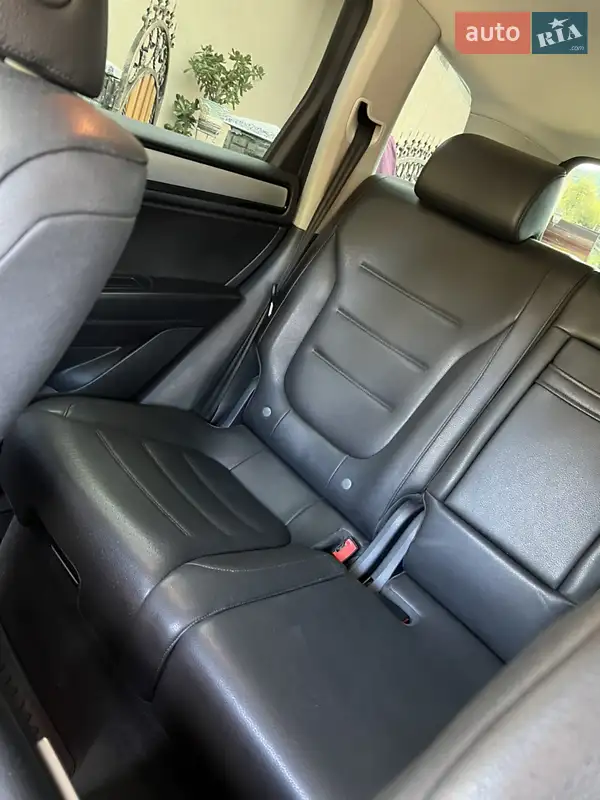 Volkswagen Touareg 2012 VIN WVGEK9BP3CD012120 фото оголошення 15 з 63