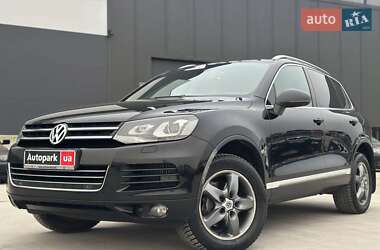 Внедорожник / Кроссовер Volkswagen Touareg 2011 в Львове