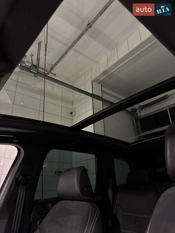Внедорожник / Кроссовер Volkswagen Touareg 2011 в Хмельницком