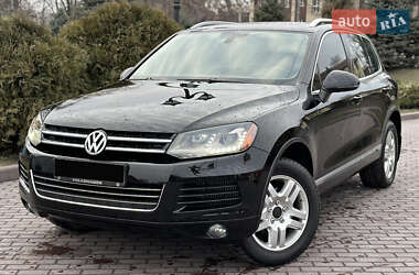 Внедорожник / Кроссовер Volkswagen Touareg 2012 в Днепре