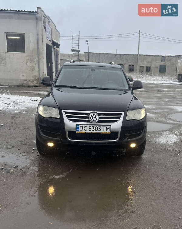 Внедорожник / Кроссовер Volkswagen Touareg 2007 в Львове