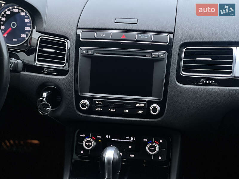 Позашляховик / Кросовер Volkswagen Touareg 2015 в Ужгороді фото 19 Позашляховик / Кросовер Volkswagen Touareg 2015 в Ужгороді