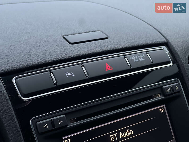 Позашляховик / Кросовер Volkswagen Touareg 2015 в Ужгороді фото 34 Позашляховик / Кросовер Volkswagen Touareg 2015 в Ужгороді