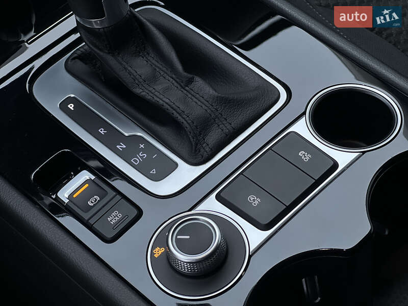 Позашляховик / Кросовер Volkswagen Touareg 2015 в Ужгороді фото 36 Позашляховик / Кросовер Volkswagen Touareg 2015 в Ужгороді