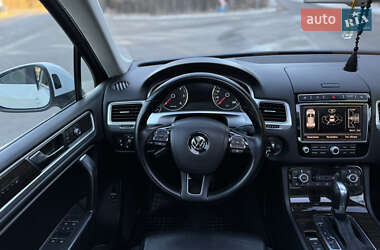 Внедорожник / Кроссовер Volkswagen Touareg 2015 в Луцке