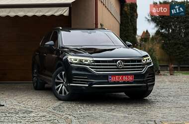 Позашляховик / Кросовер Volkswagen Touareg 2019 в Мукачевому