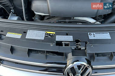 Внедорожник / Кроссовер Volkswagen Touareg 2014 в 