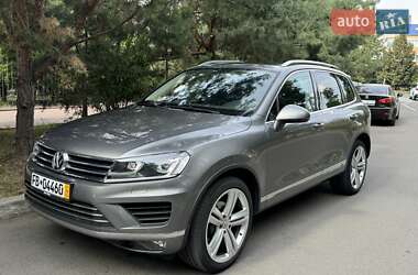 Внедорожник / Кроссовер Volkswagen Touareg 2016 в Виннице