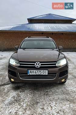 Позашляховик / Кросовер Volkswagen Touareg 2011 в Слов'янську