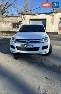 Внедорожник / Кроссовер Volkswagen Touareg 2012 в Кривом Роге