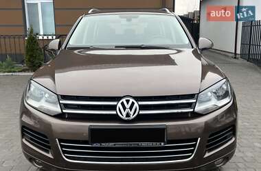 Внедорожник / Кроссовер Volkswagen Touareg 2012 в Виннице