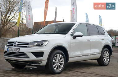 Внедорожник / Кроссовер Volkswagen Touareg 2015 в Бердичеве