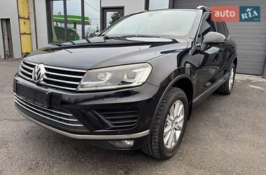 Внедорожник / Кроссовер Volkswagen Touareg 2017 в Тернополе