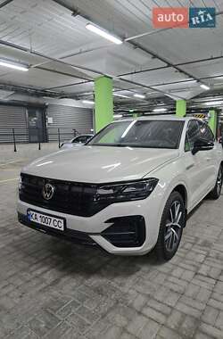 Внедорожник / Кроссовер Volkswagen Touareg 2020 в Киеве