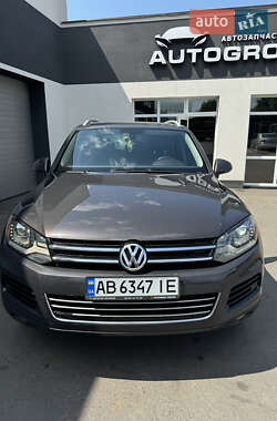 Внедорожник / Кроссовер Volkswagen Touareg 2011 в Киеве