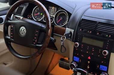 Внедорожник / Кроссовер Volkswagen Touareg 2006 в Хмельницком