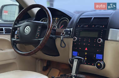 Внедорожник / Кроссовер Volkswagen Touareg 2006 в Хмельницком