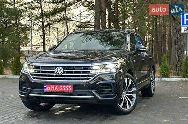 Позашляховик / Кросовер Volkswagen Touareg 2018 в Луцьку