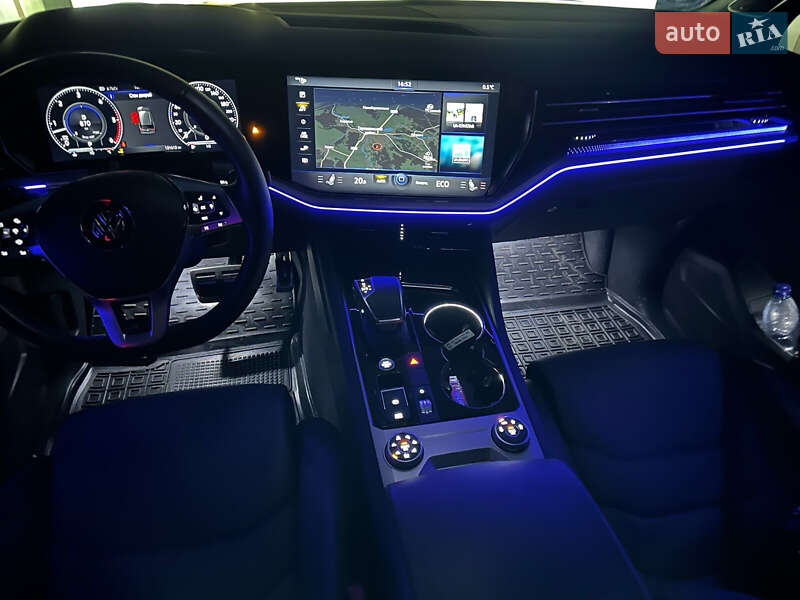 Внедорожник / Кроссовер Volkswagen Touareg 2019 в Белой Церкви