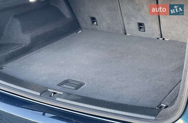 Внедорожник / Кроссовер Volkswagen Touareg 2018 в 