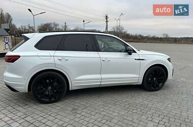 Позашляховик / Кросовер Volkswagen Touareg 2022 в Дніпрі