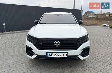 Позашляховик / Кросовер Volkswagen Touareg 2022 в Дніпрі