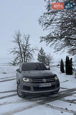 Позашляховик / Кросовер Volkswagen Touareg 2011 в Дунаївцях